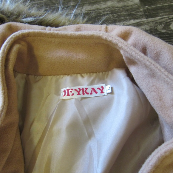 Cape w/Removable Faux Fur Hood - Picture 6 of 6